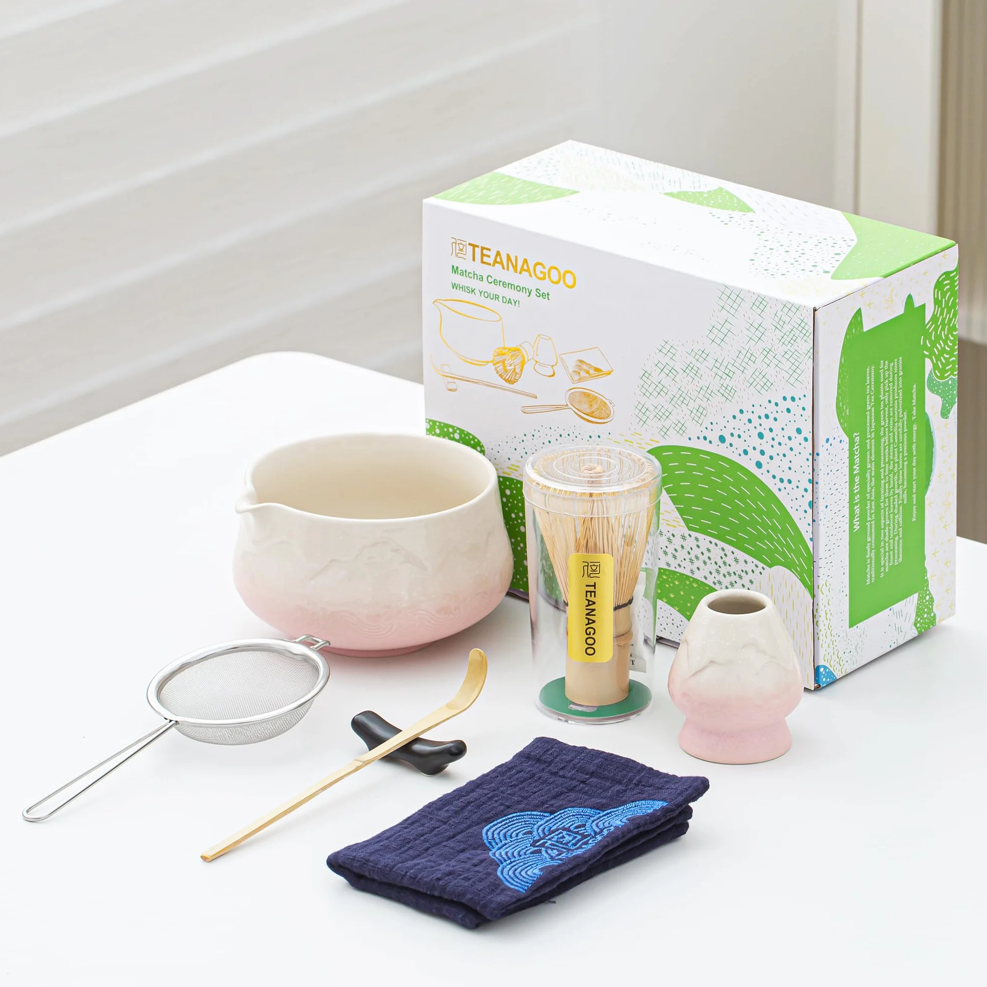 TEANAGOO Zestaw 7 trzepaczek Matcha, różowy zestaw matcha, zestaw do ceremonii matcha w proszku, zestaw do herbaty matcha do robienia latte, zestaw trzepaczka matcha i miska z miarką i przesiewaczem