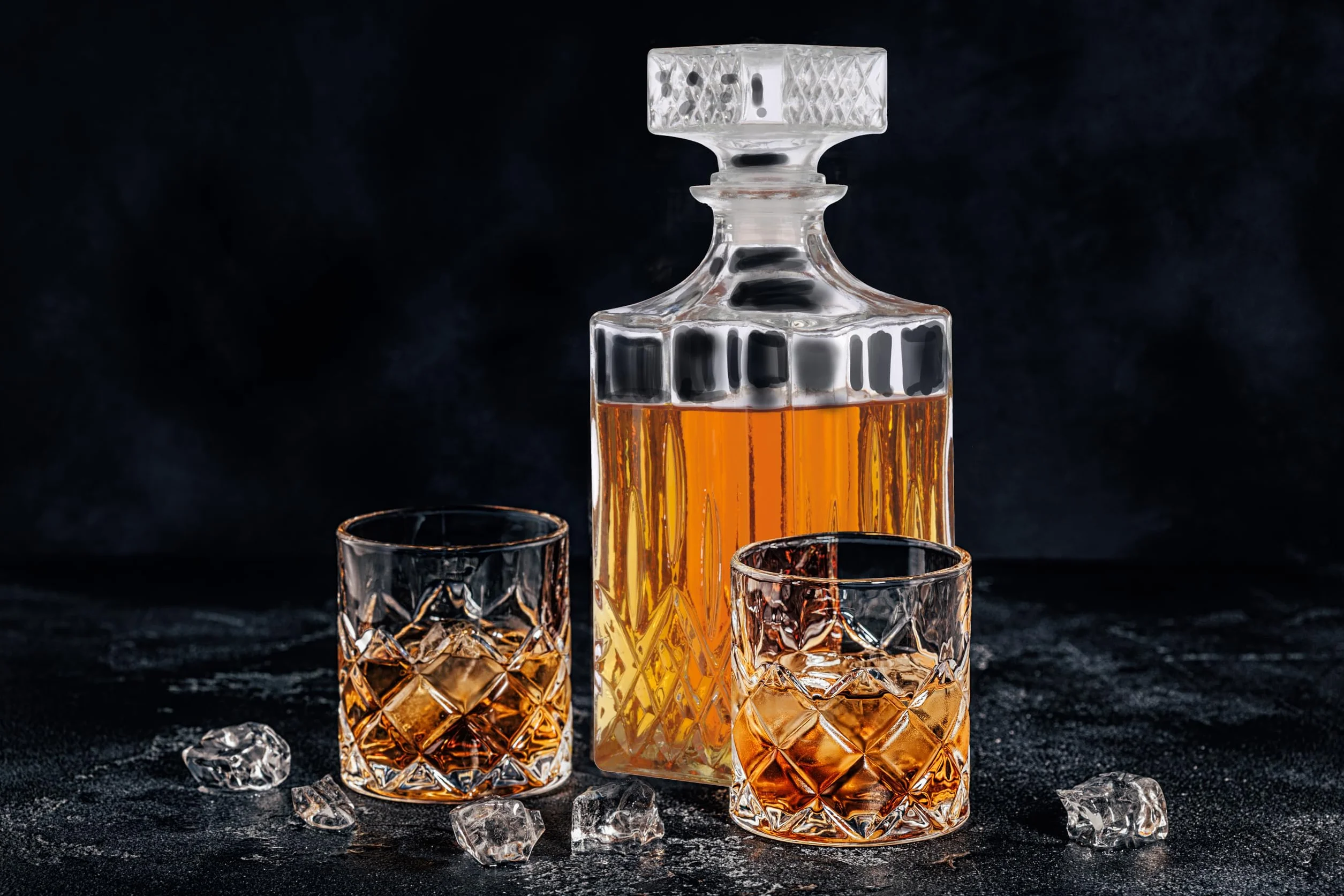 alpina Klasyczna szklana karafka do whisky, koniaku, likieru, karafki do whisky, karafka do whisky, ok. 800 ml