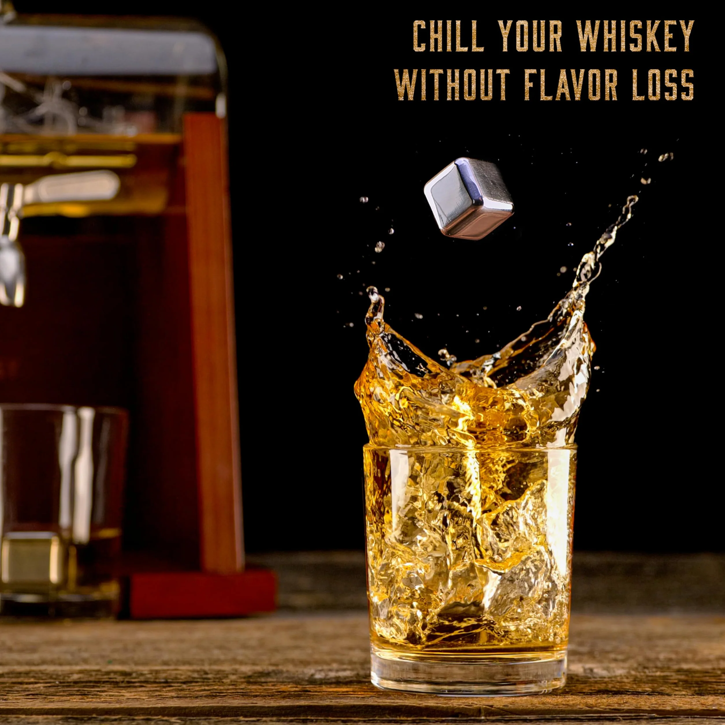 WHISISKEY Zestaw Karafka do Whisky - Zestaw Prezentowy Whiskey - Prezenty dla Mężczyzn - Pomysły na Prezent dla Mężczyzny - Żaglówki Karafka 1100ML, 2 Szklanki do Whisky, 4 Kamienie do Whisky